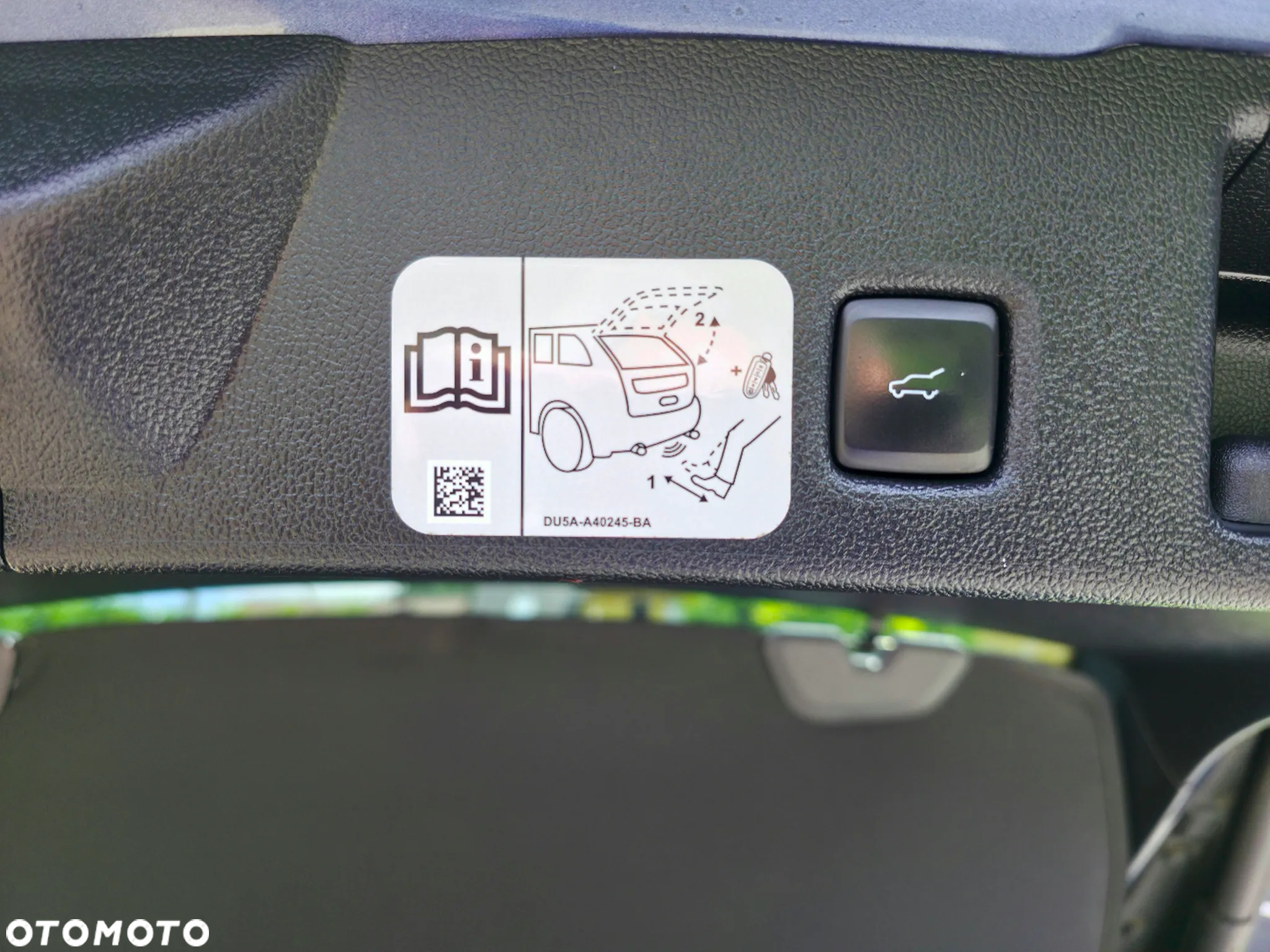 Ford Kuga 2.0 EcoBlue Hybrid ST-LINE - 14