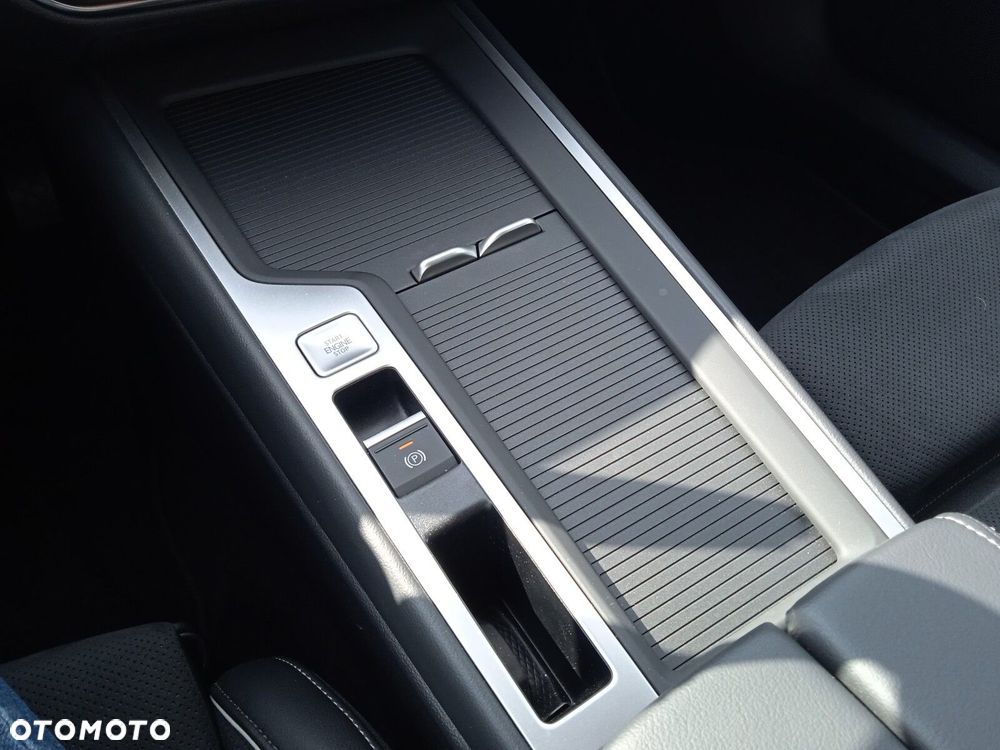 Volkswagen Passat - 22