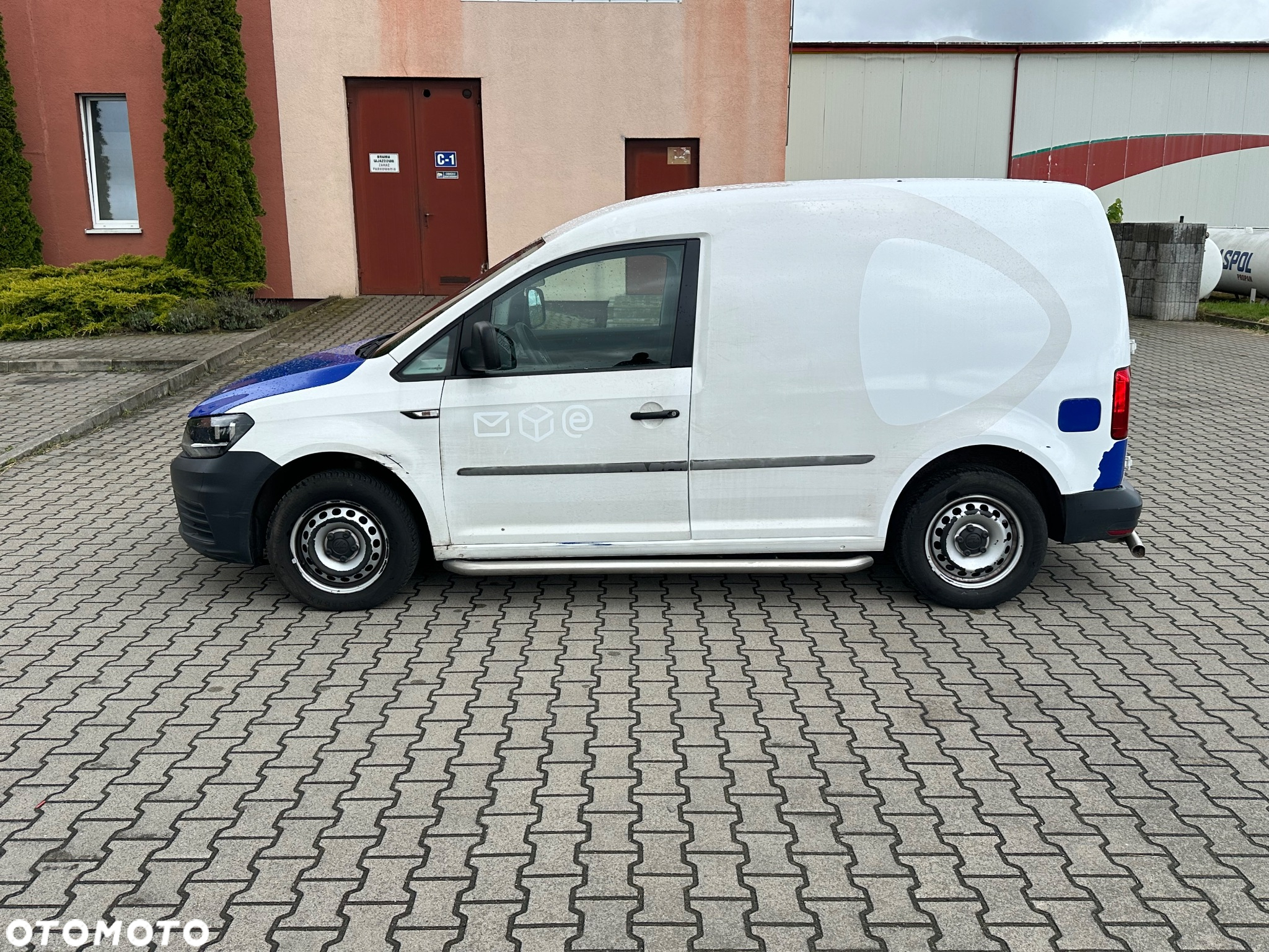 Volkswagen CADDY - 2