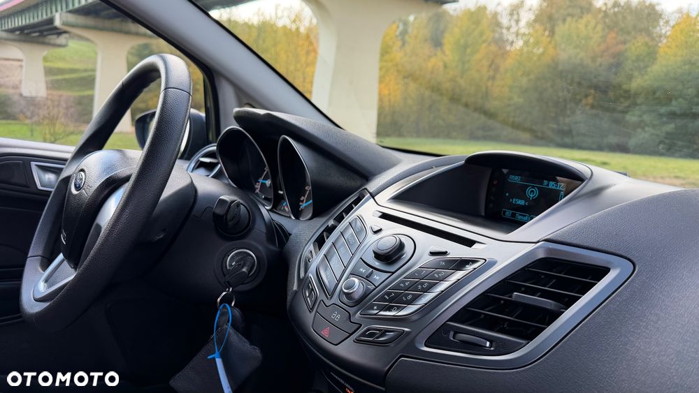 Ford Fiesta - 23