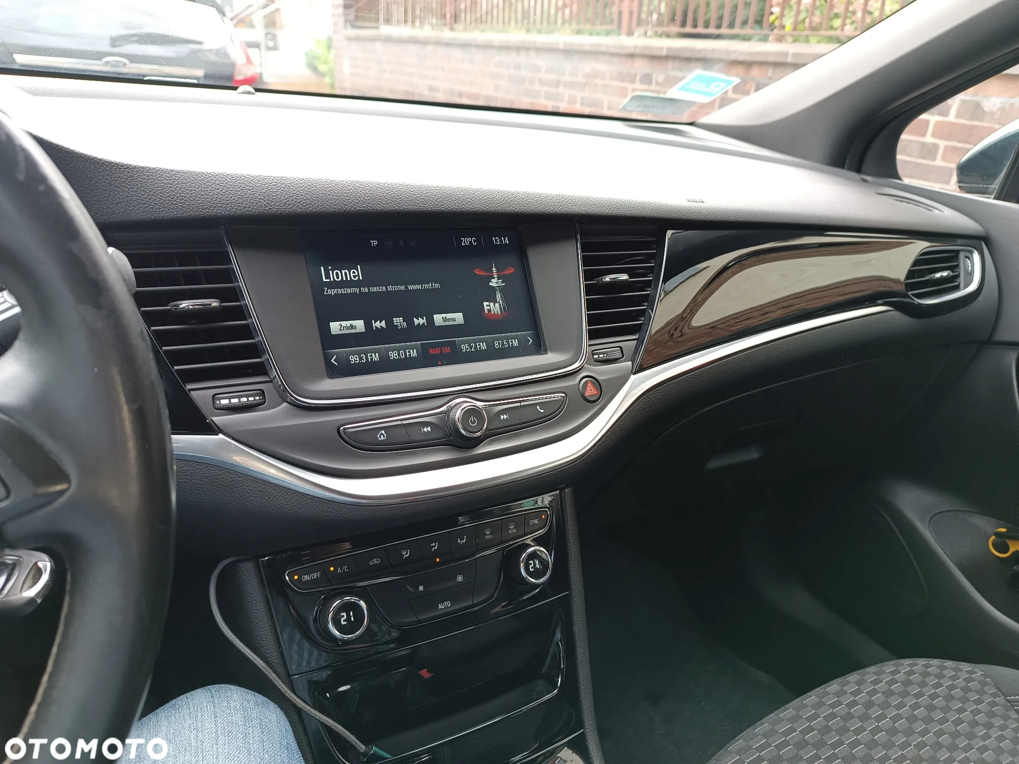 Opel Astra V 1.4 T Enjoy - 12