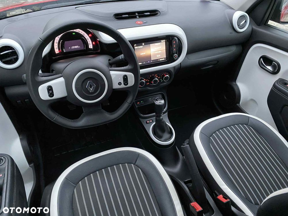 Renault Twingo TCe 90 INTENS - 16