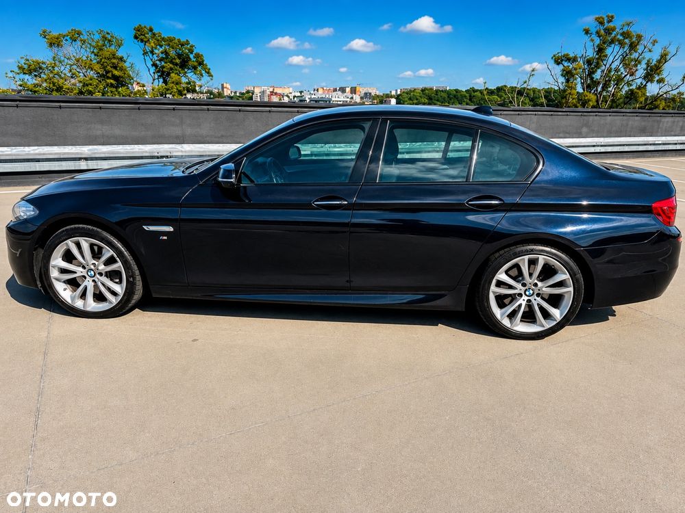 BMW Seria 5 525d xDrive - 8