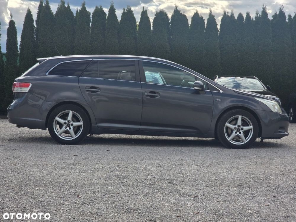 Toyota Avensis 2.2 D-4D Platinium - 7