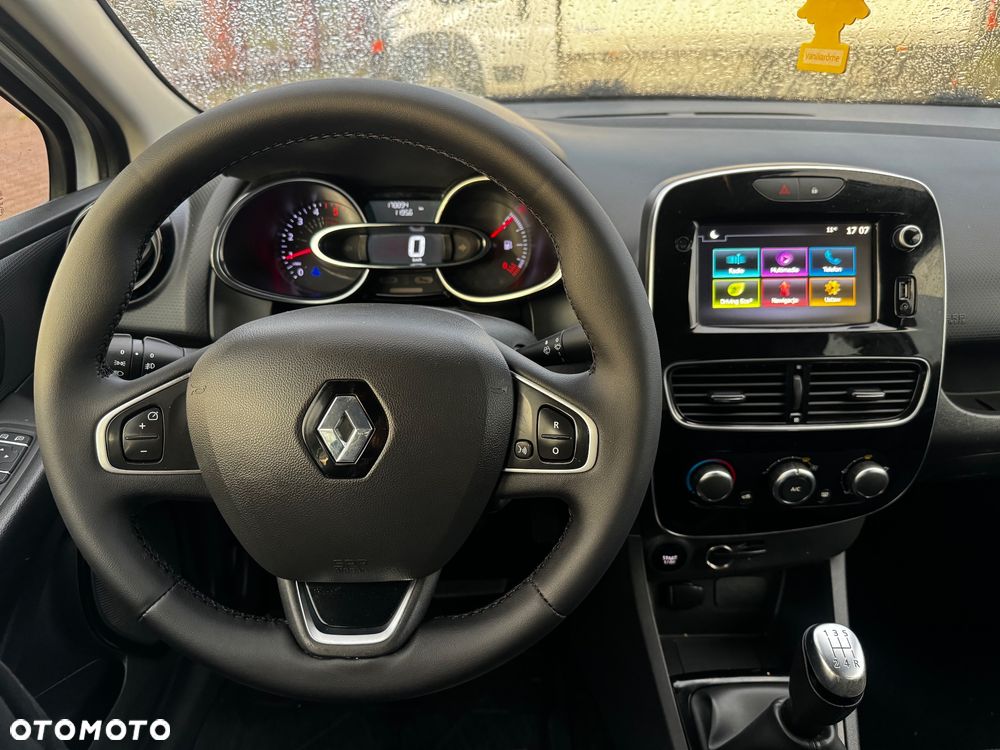 Renault Clio - 12
