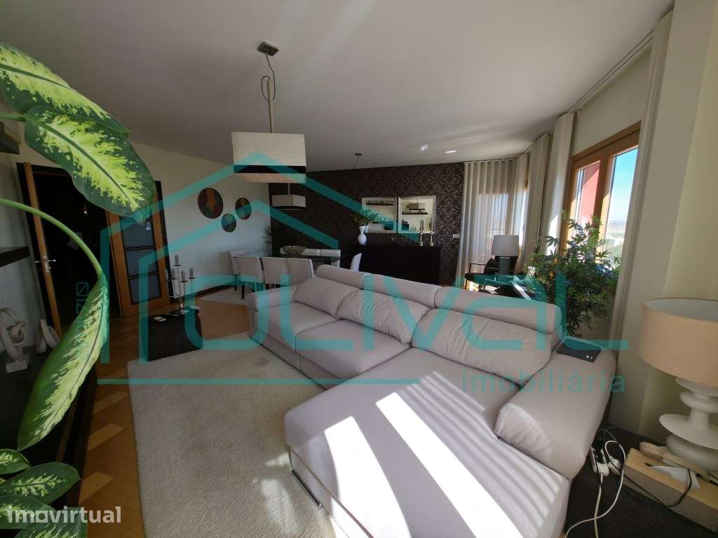 Magnífico T3 com BOX e arrecadação, em Vila Franca de Xira - Grande imagem: 4/32