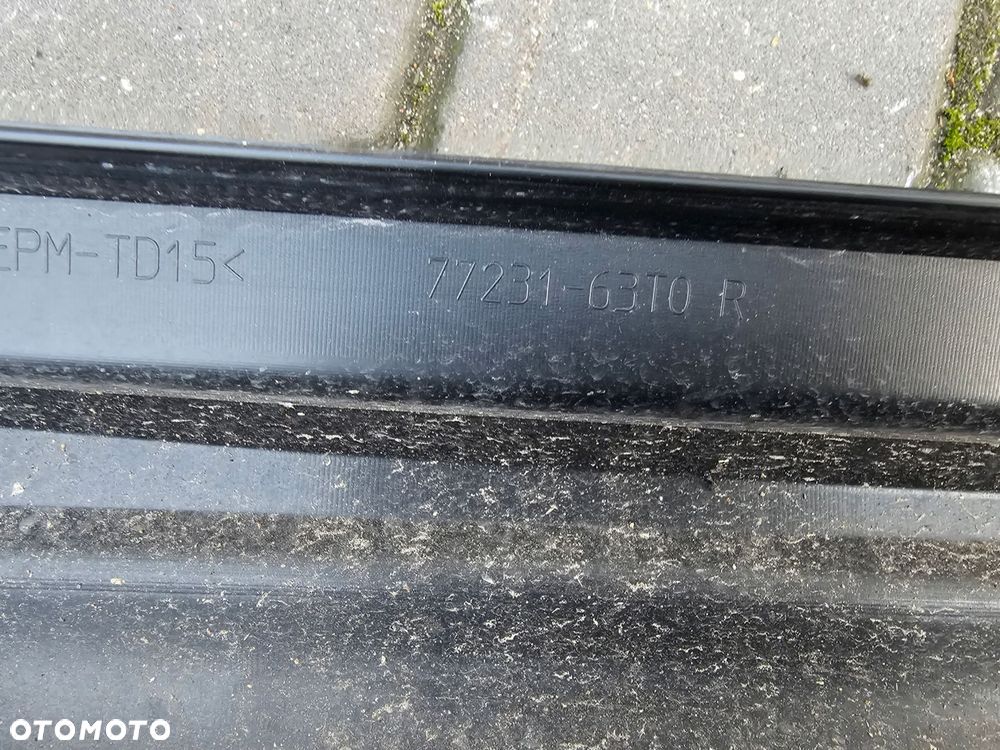 suzuki s-cross nakładka progowa prawa 77231-63t0 - 2