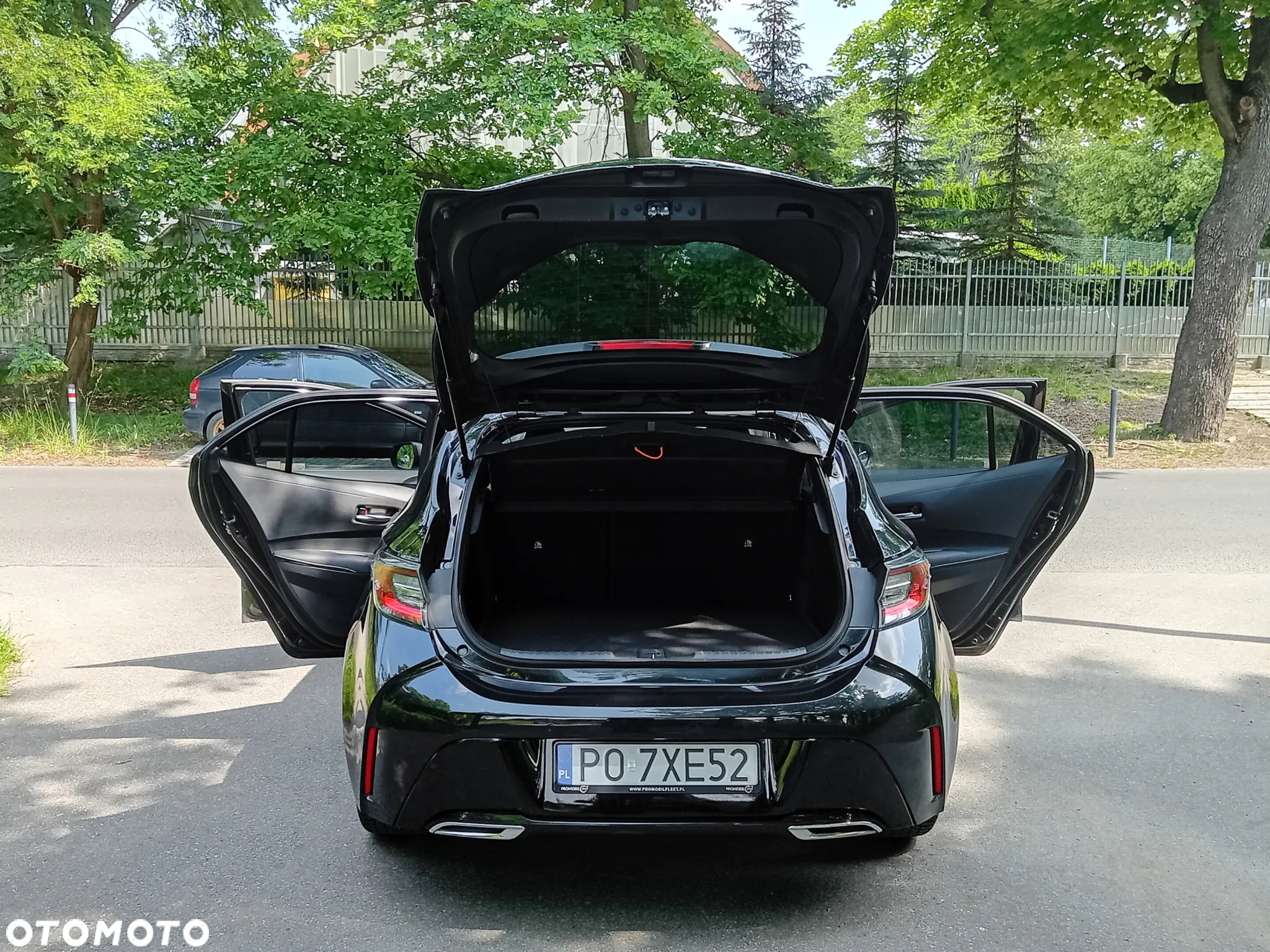 Toyota Corolla 2.0 Hybrid Comfort - 10