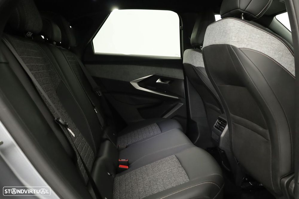 Peugeot 3008 1.2 Hybrid Allure e-DCS6 - 21