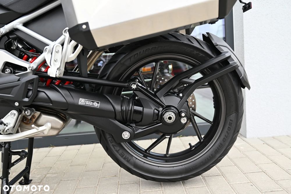 Triumph Tiger - 24
