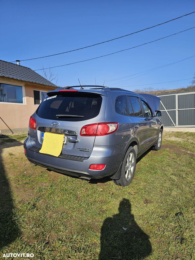 Hyundai Santa Fe - 2