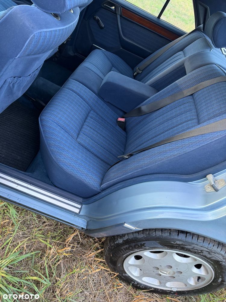 Mercedes-Benz W124 (1984-1993) - 17