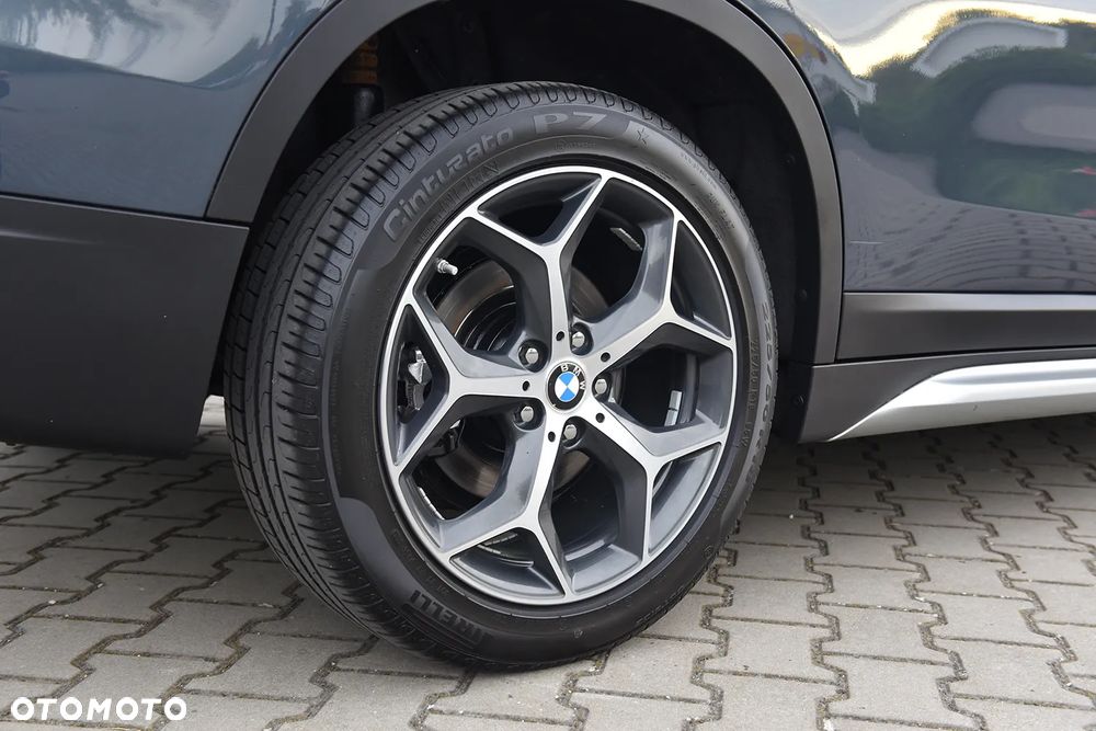 BMW X1 xDrive20d Sport Line - 36