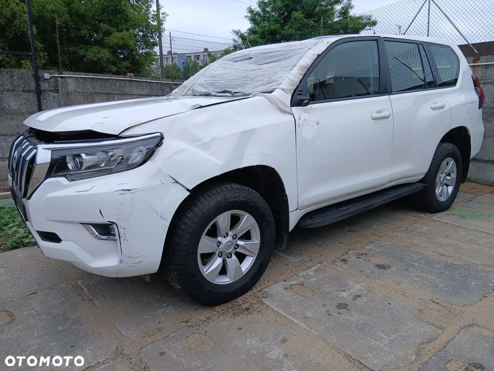 Toyota Land Cruiser - 5