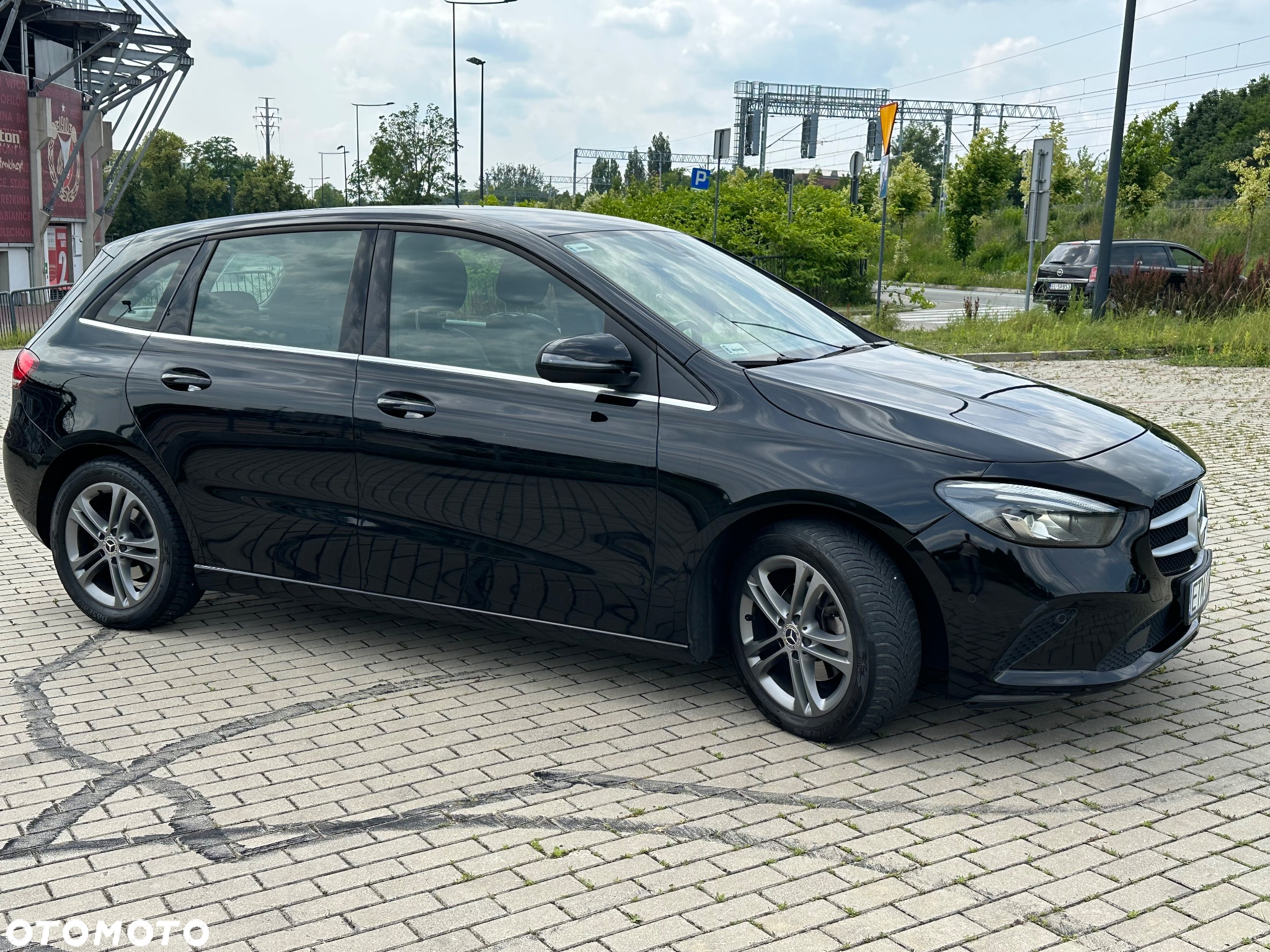 Mercedes-Benz Klasa B 180 d 7G-DCT - 9