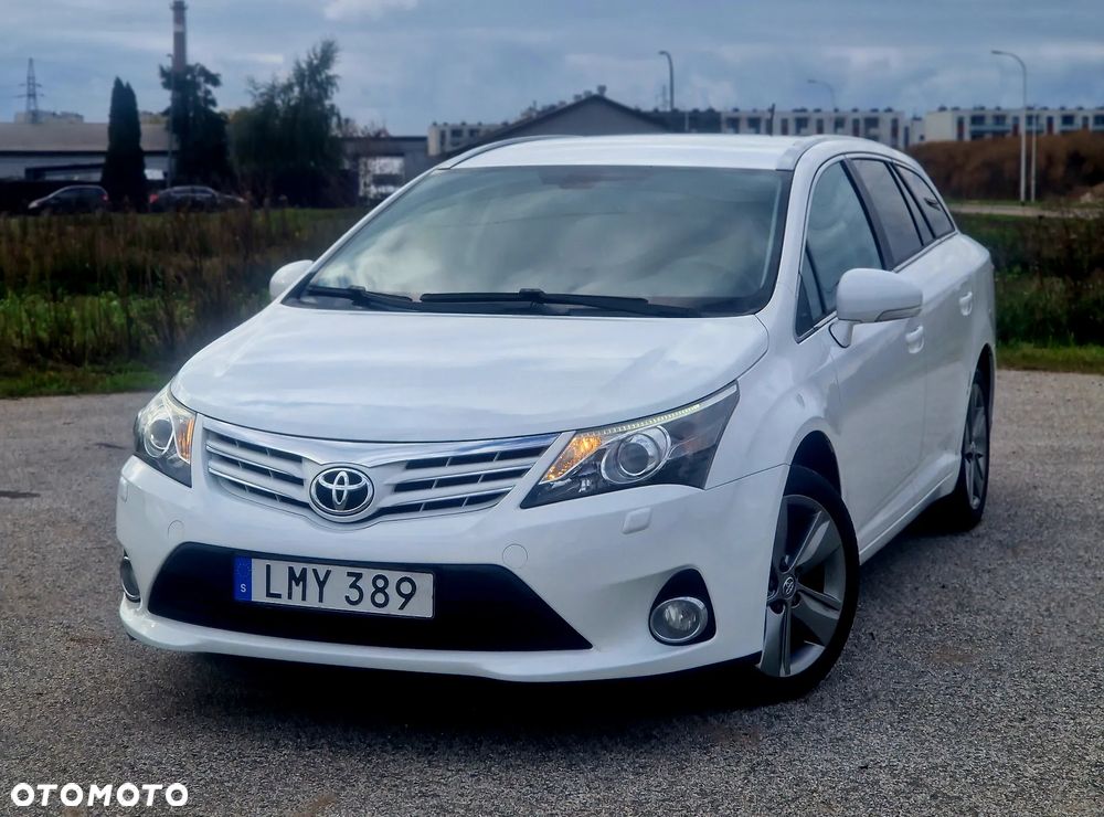 Toyota Avensis - 9