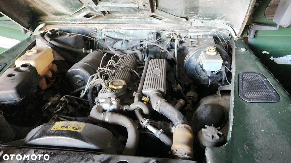 Land Rover Defender 2.5 TDI - 2