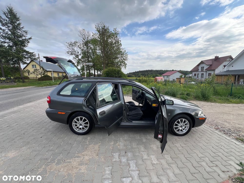 Volvo V40 - 33