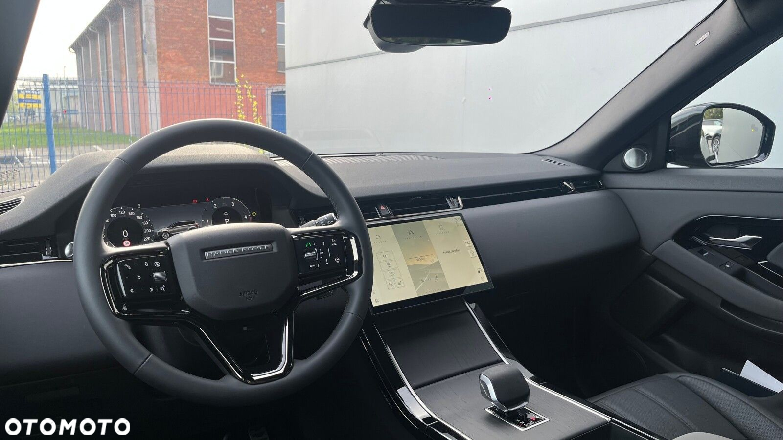 Land Rover Range Rover Evoque - 11