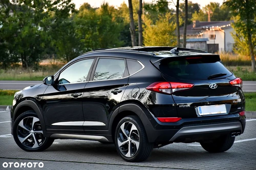 Hyundai Tucson 2.0 CRDI Premium 4WD - 22