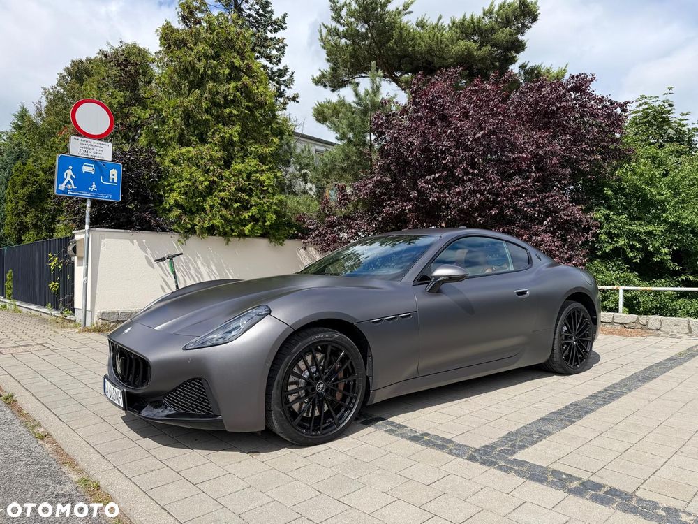 Maserati GranTurismo - 1