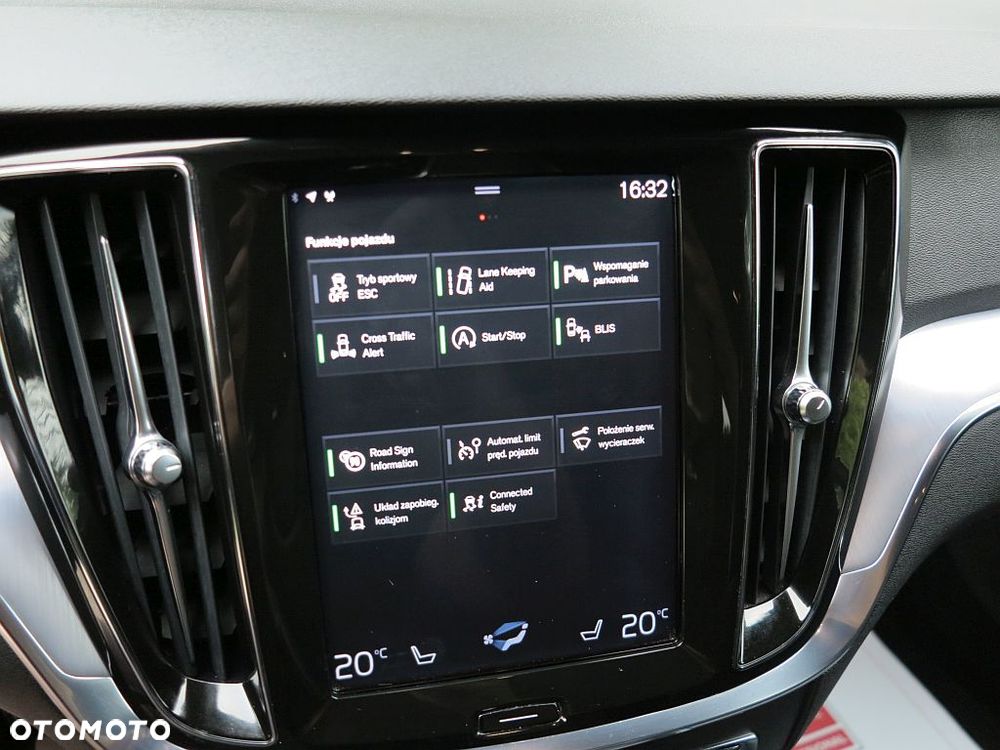 Volvo V60 D3 Momentum - 23