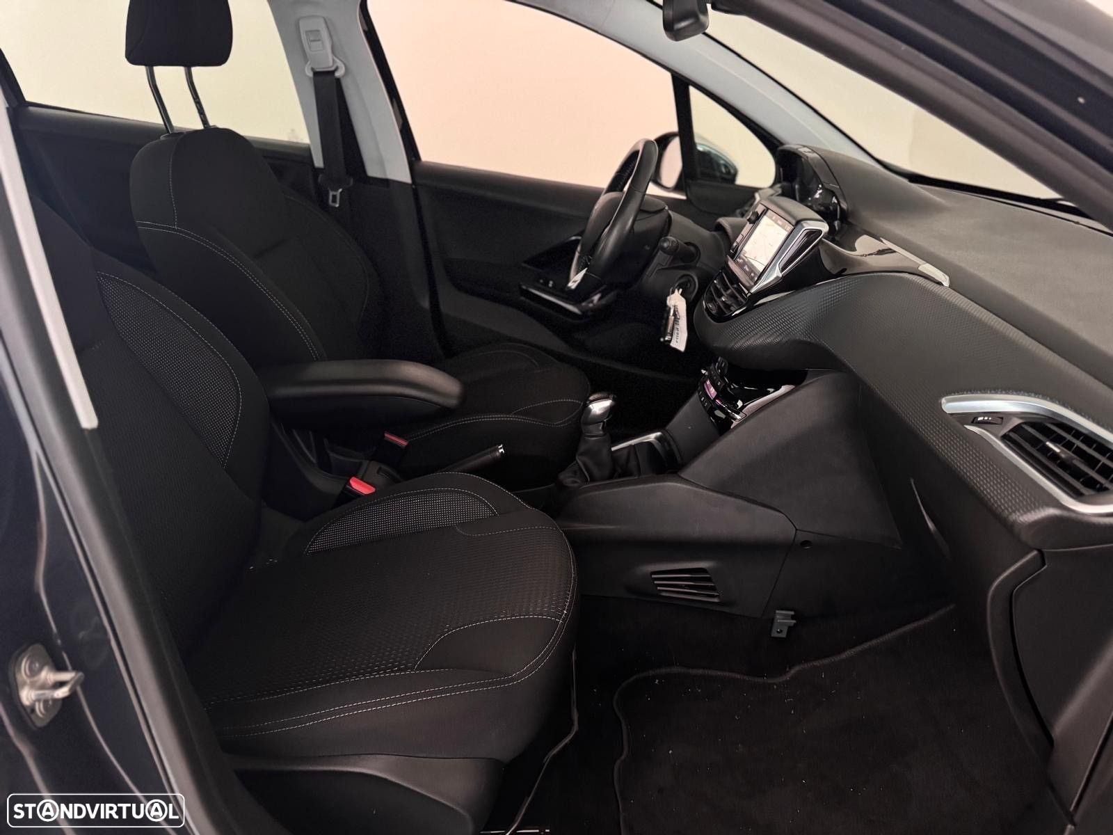 Peugeot 208 1.2 PureTech Allure - 9