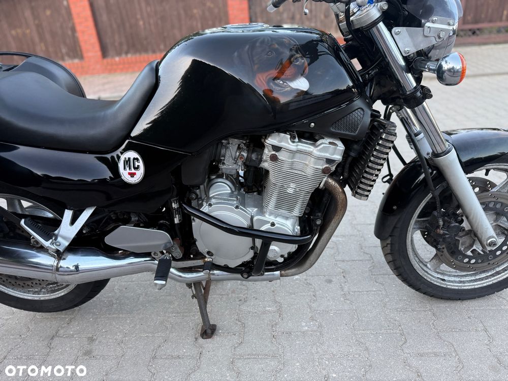 Suzuki GSX - 8