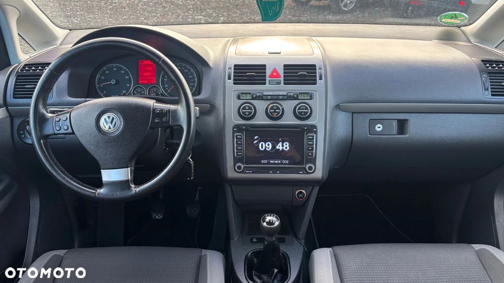 Volkswagen Touran 1.4 TSI Freestyle - 9