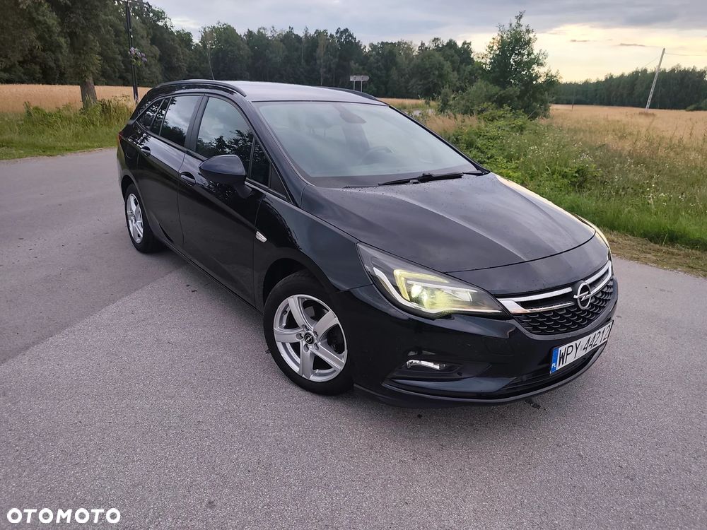 Opel Astra 1.6 CDTI Essentia - 12
