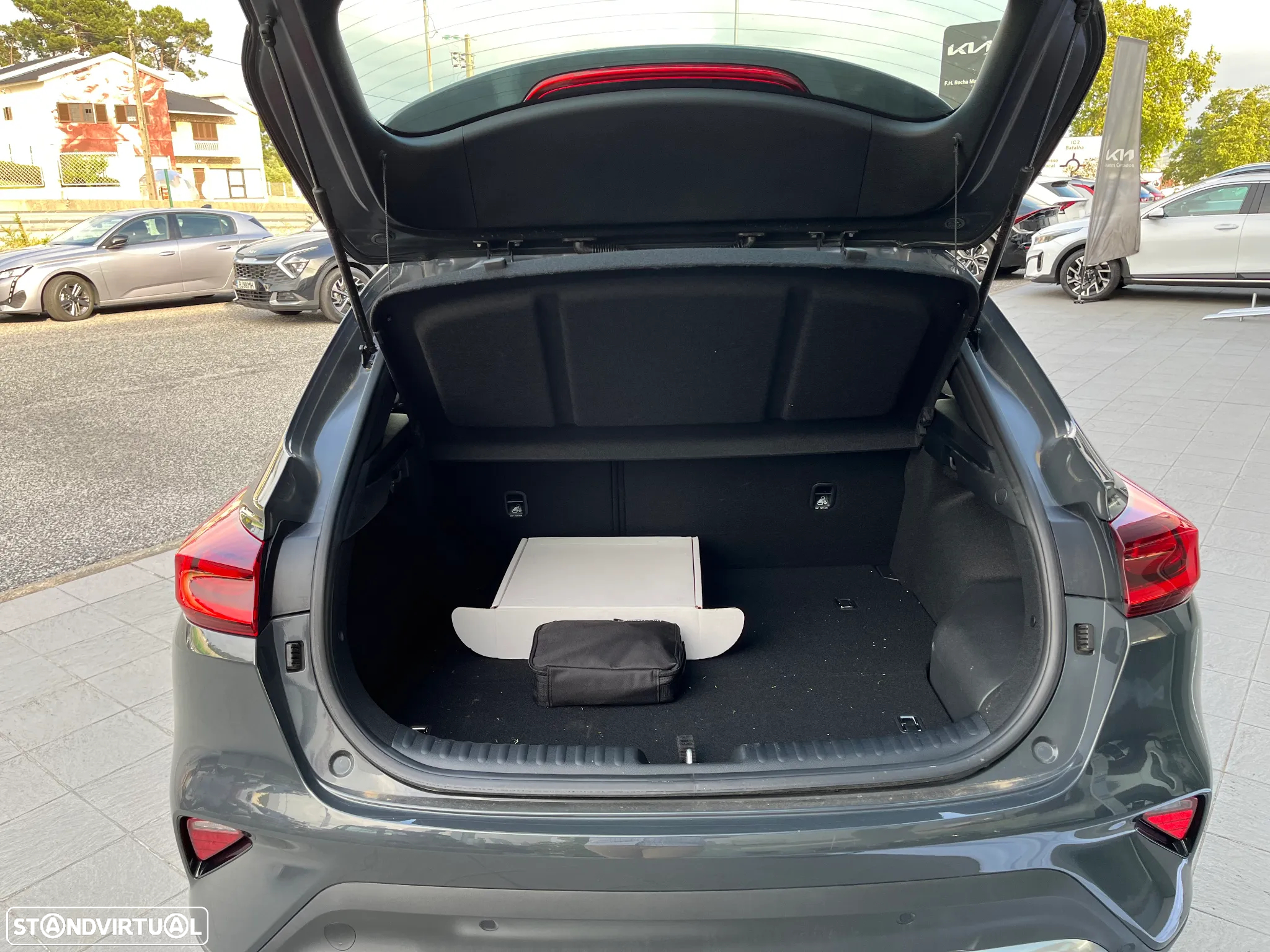 Kia XCeed 1.6 GDi PHEV Drive - 14