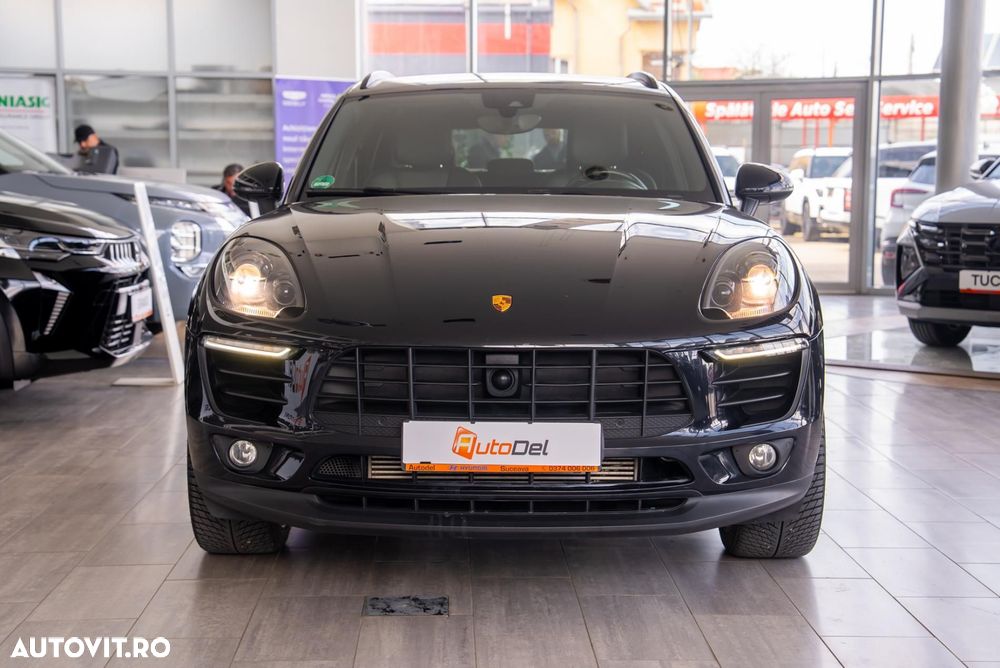 Porsche Macan - 3