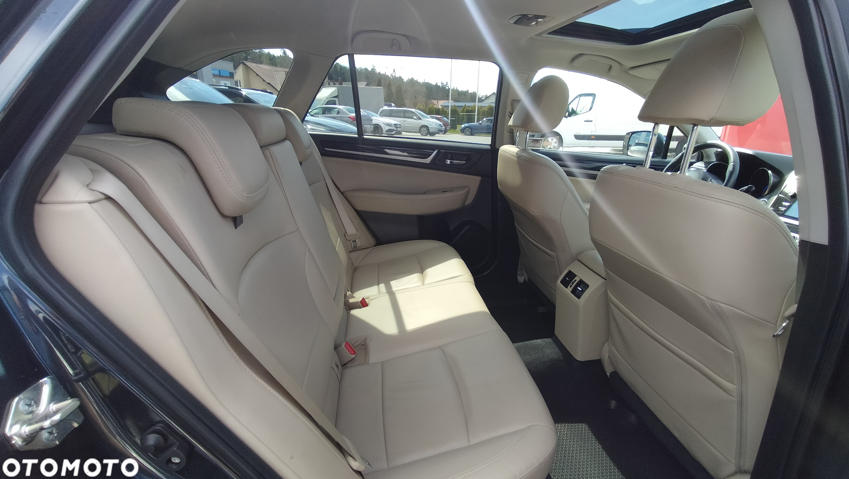 Subaru Outback 2.0D Exclusive Lineartronic - 35