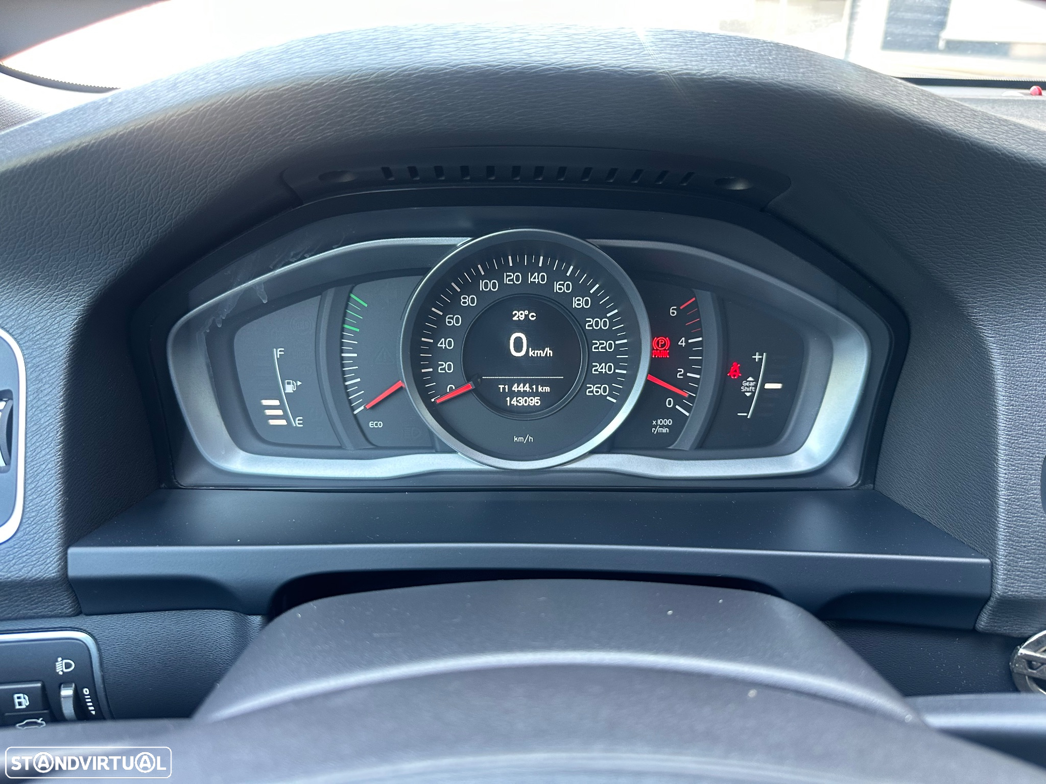 Volvo V60 1.6 D2 Drive Summum Start/Stop - 9