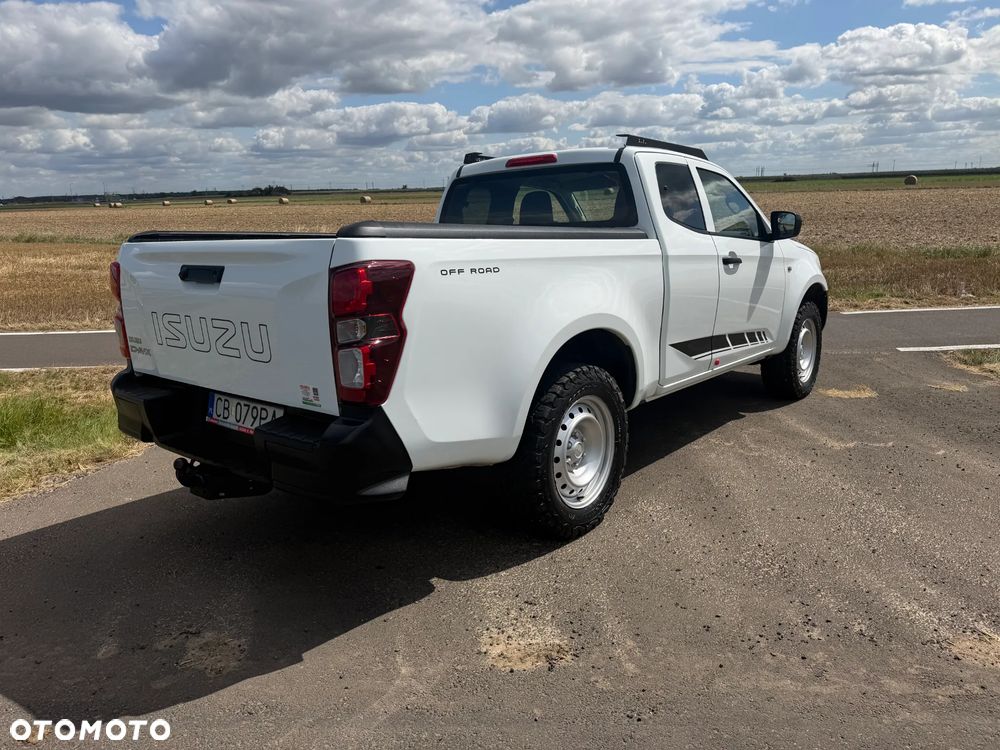 Isuzu D-Max - 5