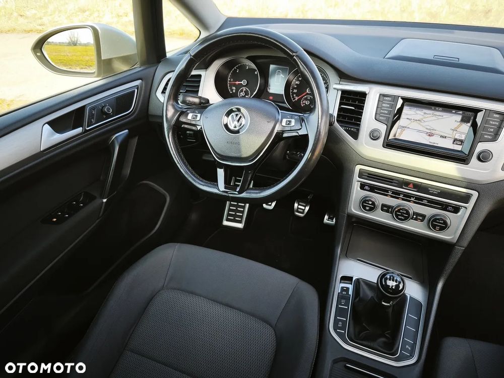 Volkswagen Golf Sportsvan - 14