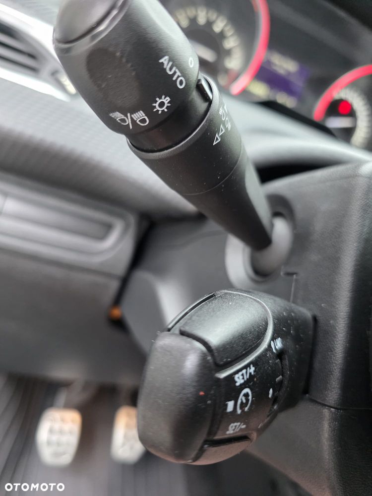 Peugeot 2008 PureTech 110 Stop&Start GT-Line Edition - 20