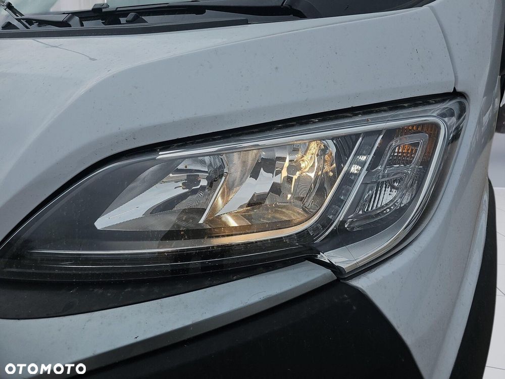 Citroën Jumper 35+ L4H2 2,2 BlueHDi 165KM S&S - 17