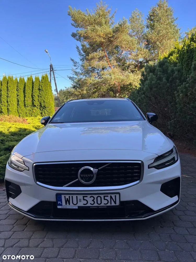 Volvo V60 T4 R-Design - 2