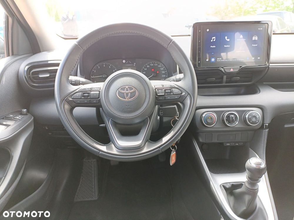 Toyota Yaris - 15
