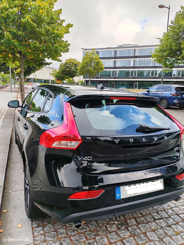 Volvo V40 2.0 D3 Momentum - 15