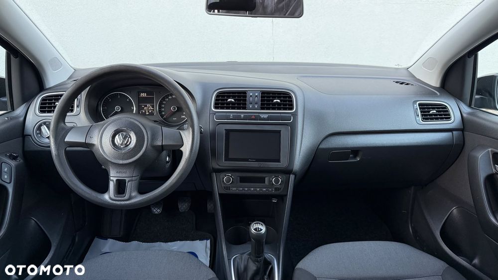 Volkswagen Polo - 34