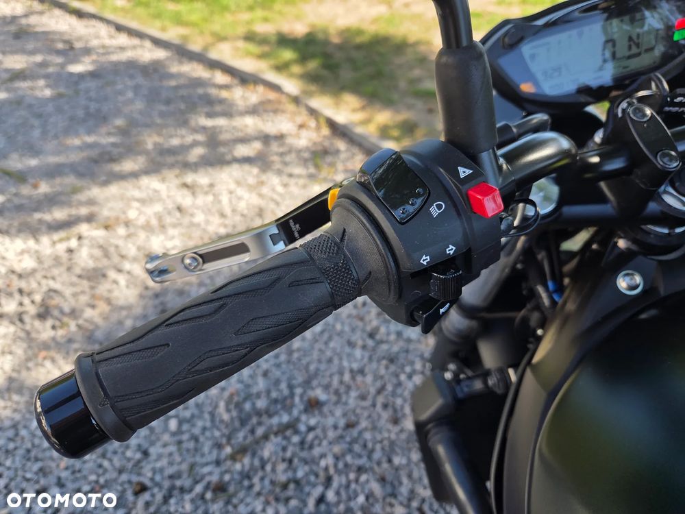 Suzuki SV - 16
