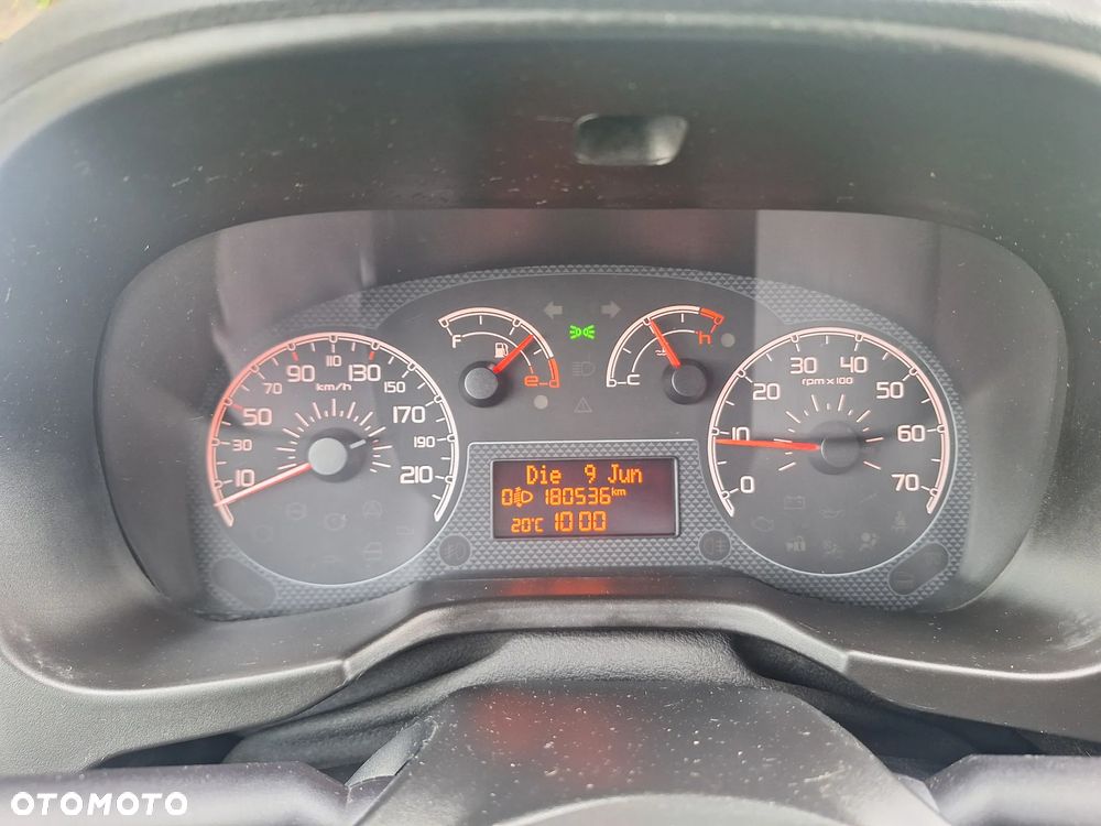 Fiat Qubo 1.4 8V MyLife - 18