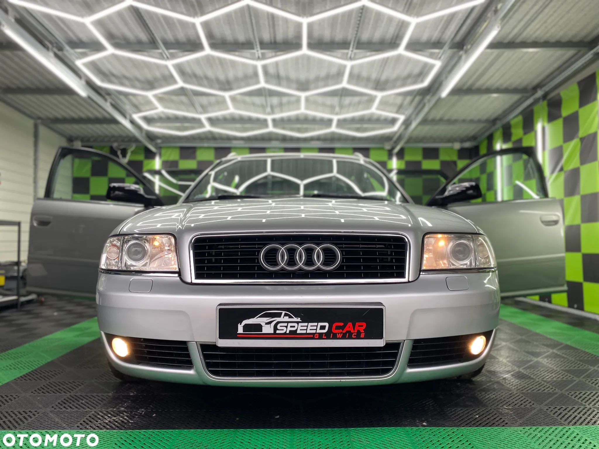 Audi A6 - 1