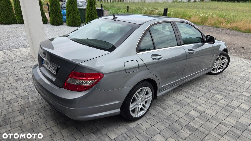 Mercedes-Benz Klasa C - 32