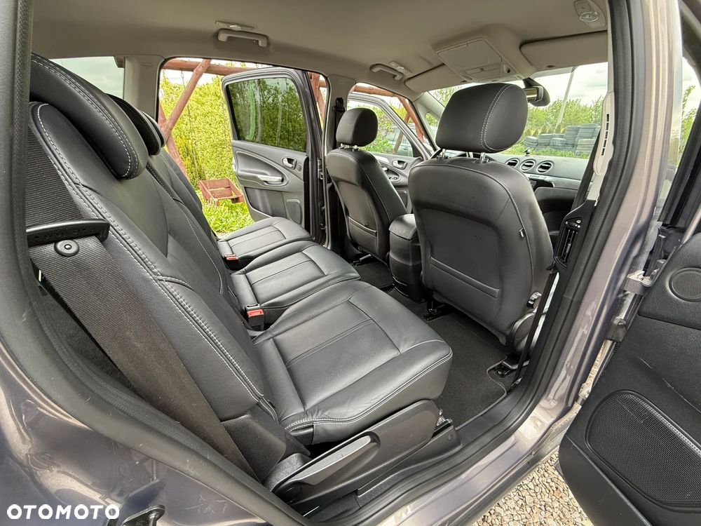Ford S-Max 2.0 TDCi DPF Titanium - 24