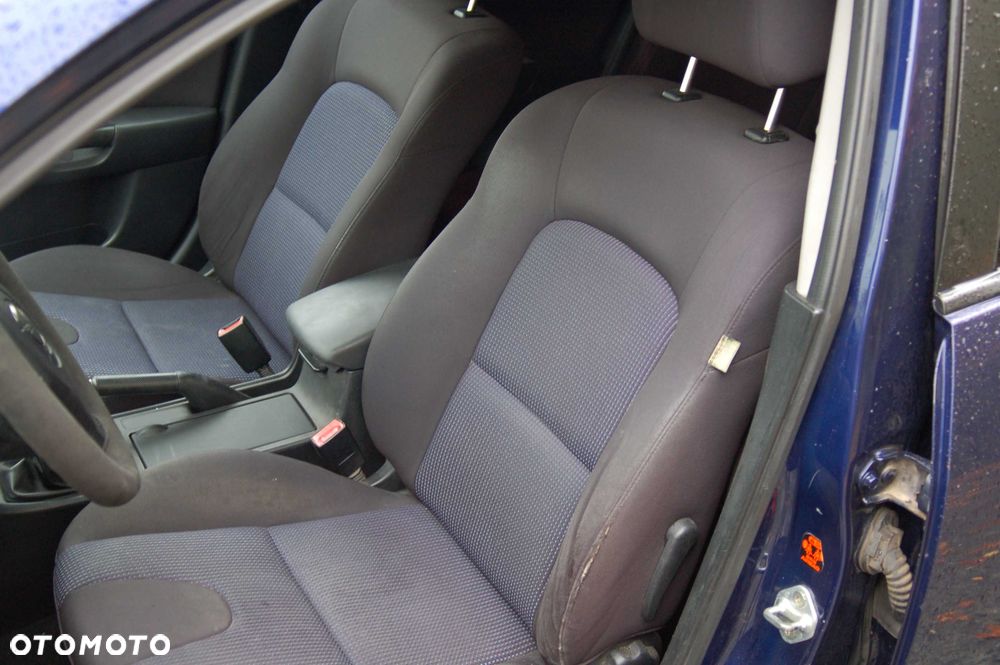 Mazda 3 - 10