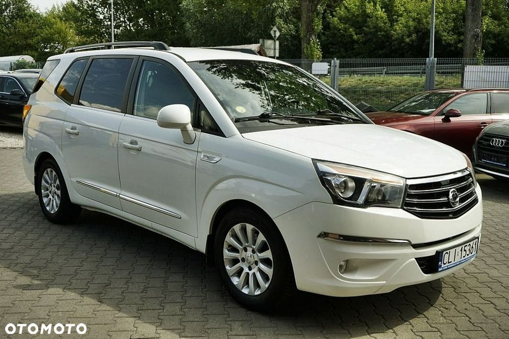 SsangYong/KGM Rodius - 11