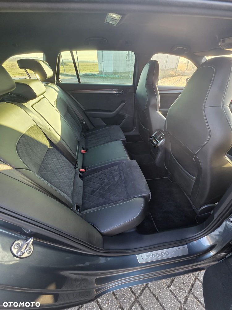 Skoda Superb 2.0 TSI 4x4 DSG Sportline - 8